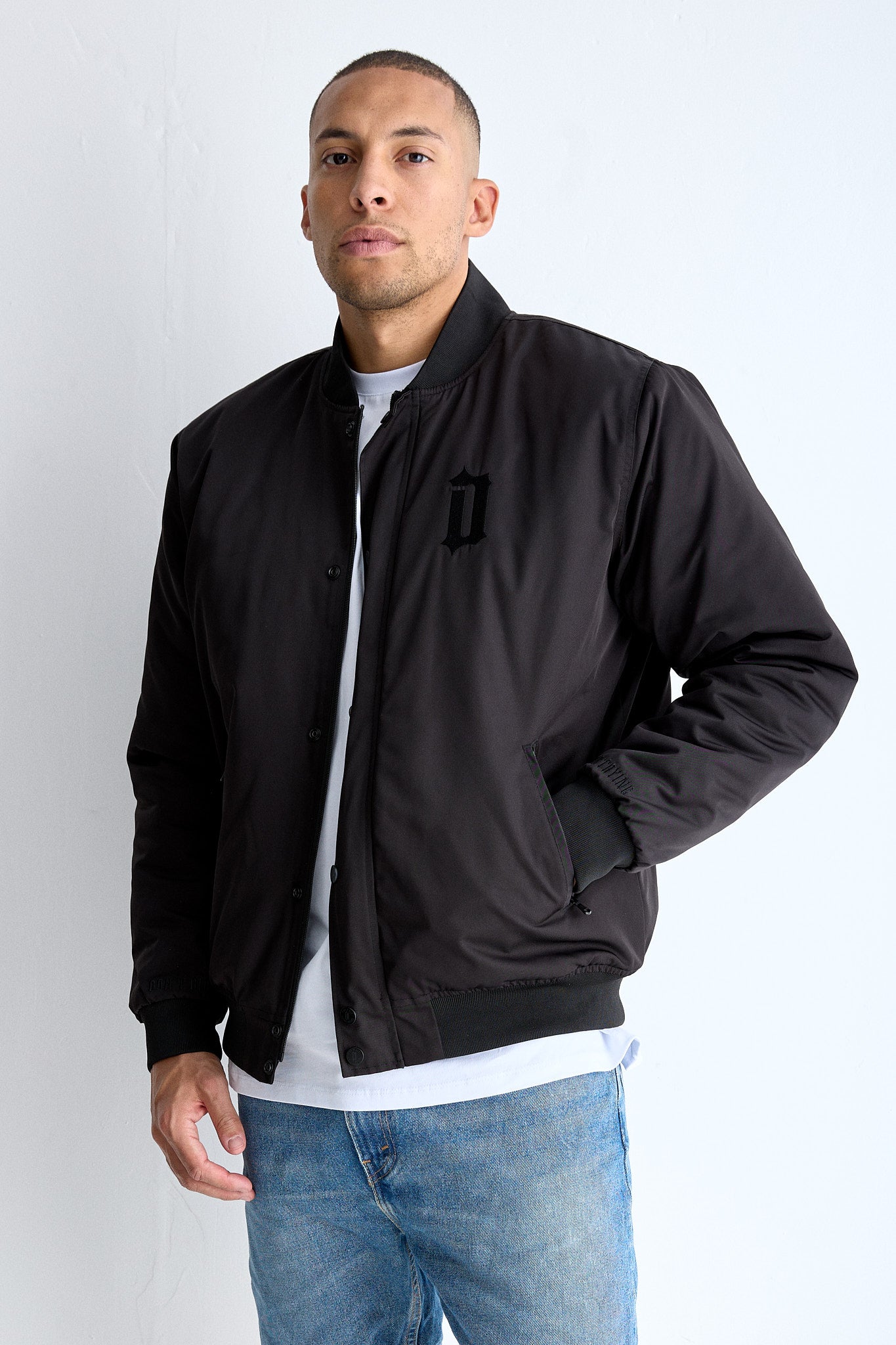 THE BOMBER JACKET