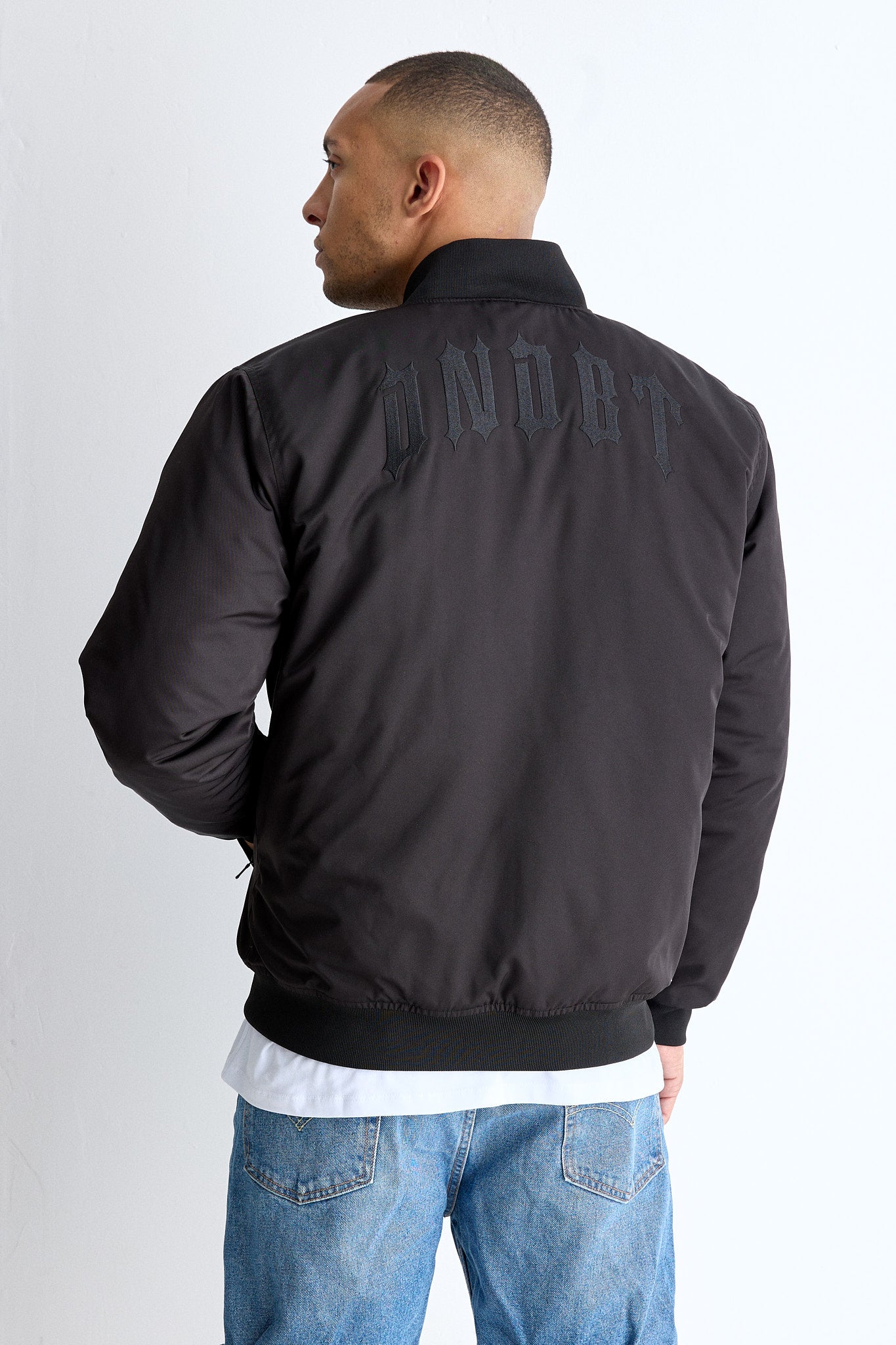 THE BOMBER JACKET
