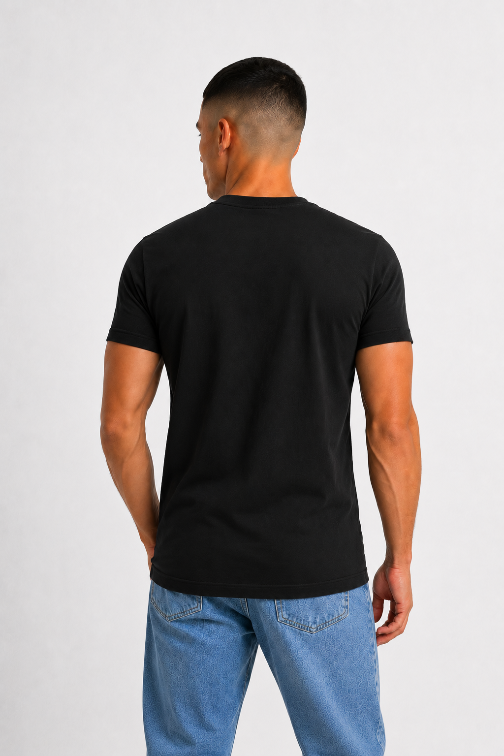 THE SHAPED SHIRT